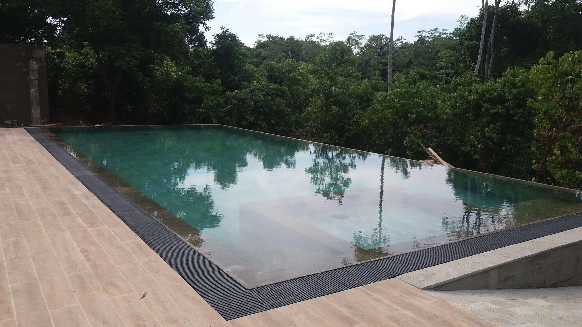 Garcinia Leaf Hotel Hikkaduwa Bagian luar foto